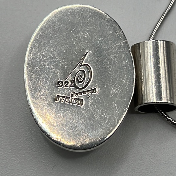 VINTAGE SILVERWORLD MEXICO MULTI GEMSTONE INLAY PENDANT ON 16” CHAIN-2” EXTENDER - Picture 5 of 7